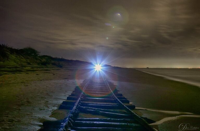 Las “vías de tren” que aparecieron en una playa de Nueva Jersey te llevan a conocer su misteriosa historia