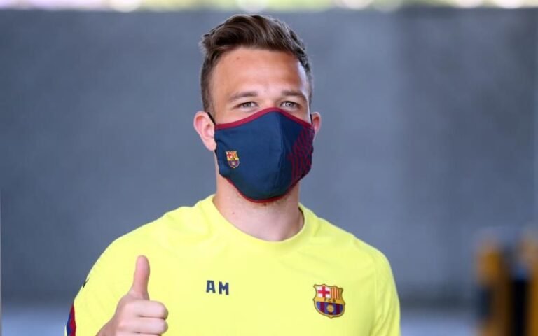 La plantilla del Barcelona vuelve al trabajo tras un día de descanso