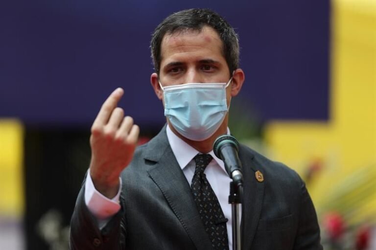 Guaidó busca ayuda económica internacional para los afectados por las lluvias