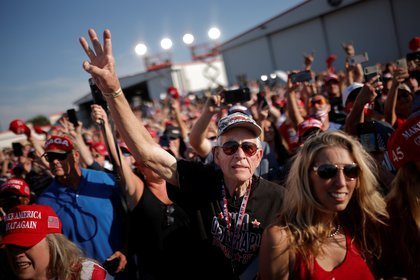 Simpatizantes de Trump en Tucson, Arizona (Reuters)