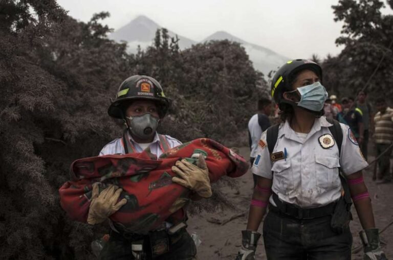 Ya son 69 los muertos por la erupción del volcán de Fuego en Guatemala