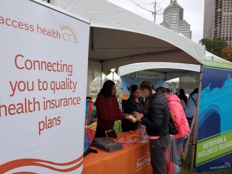 Abren nuevas ferias de inscripción para obtener seguros de salud