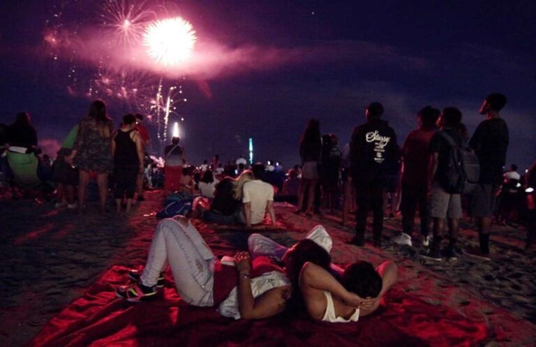 Alcalde considera cortar fuegos artificiales para el 4 de julio