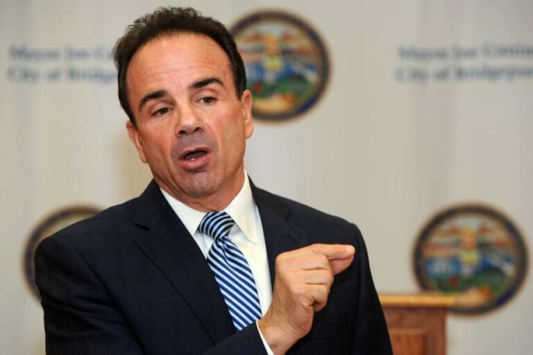 Pese a orden ejecutiva: Alcalde critica a Trump por política  de separar niños inmigrantes de sus padres