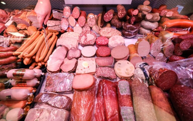 Alerta por brote de listeria en carnes frías en NY y otros estados, un muerto