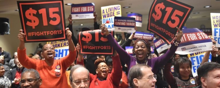 Aprueban aumento de $1 en el salario mínimo para final del año