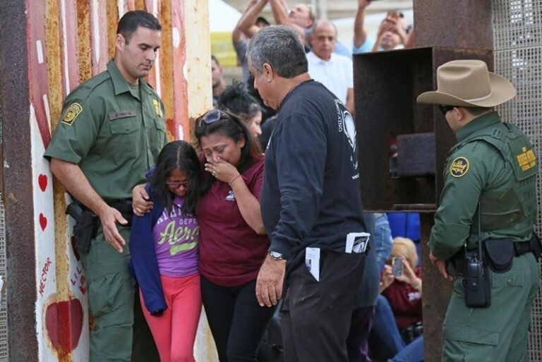 Buscan reunificación familiar para niños enviados a CT