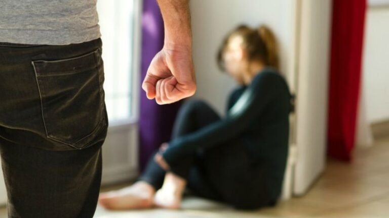 COVID-19 conlleva un mayor riesgo para víctimas de violencia doméstica, advierten defensores
