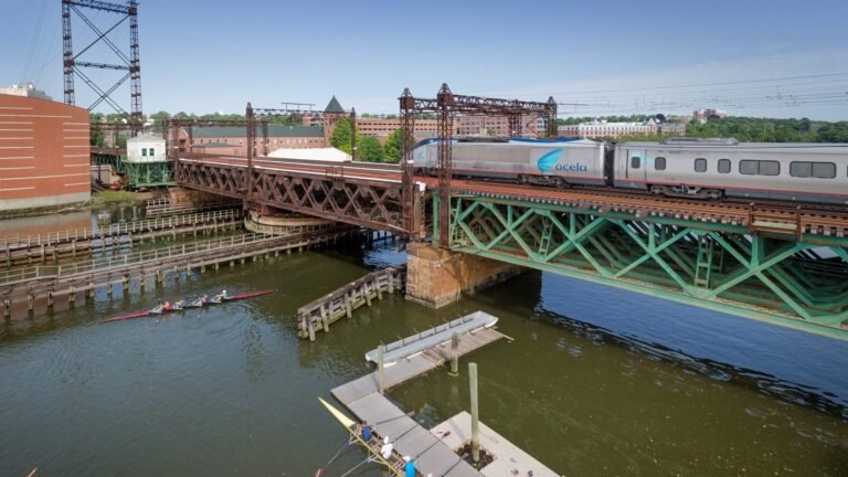CT recibe $144 millones en fondos federales para reemplazo de puentes ferroviarios