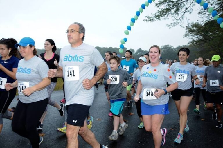 Caminata para apoyar a familias con necesidades especiales