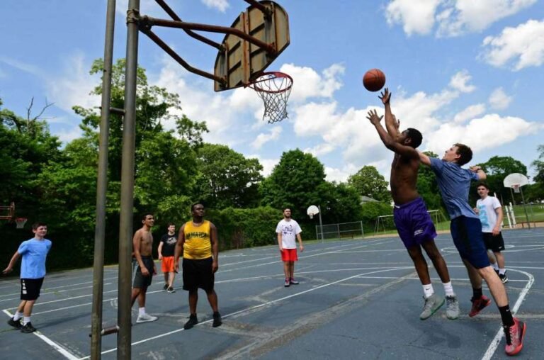 Cierran parques y áreas infantiles para evitar contagio de coronavirus