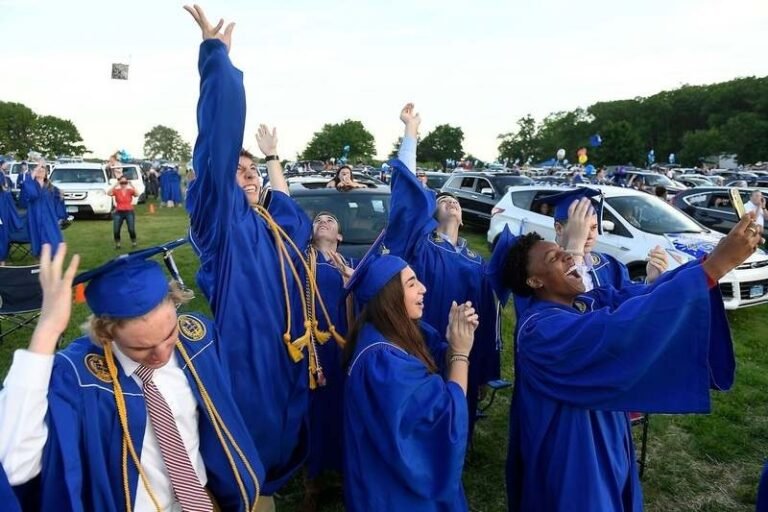 Ciudad cancela planes de graduaciones en la playa