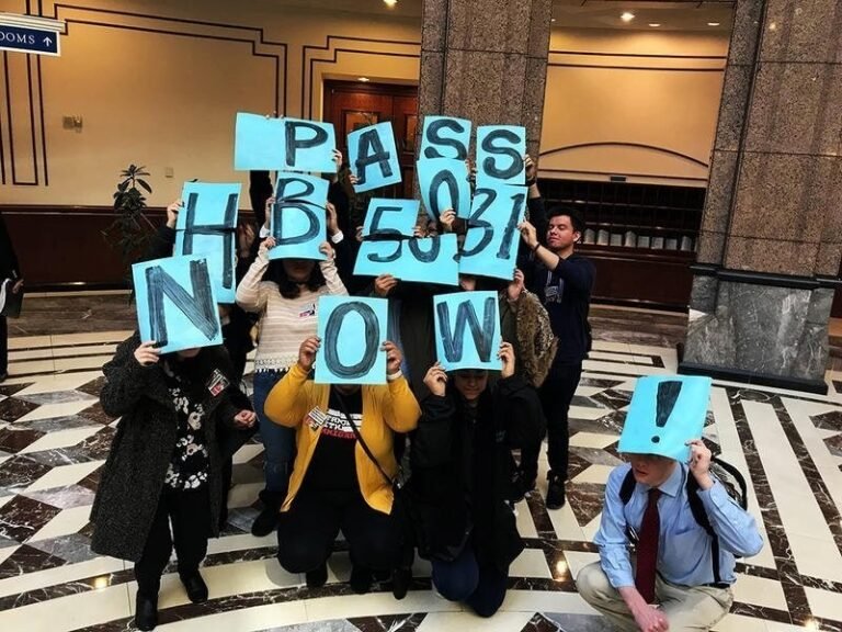 Comité aprueba proyecto para igualar acceso a la ayuda financiera para dreamers