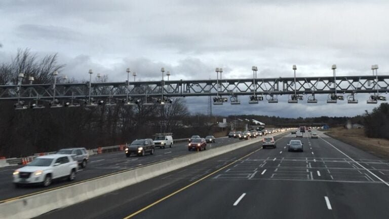 Comité aprueba proyectos de peajes electrónicos en autopistas