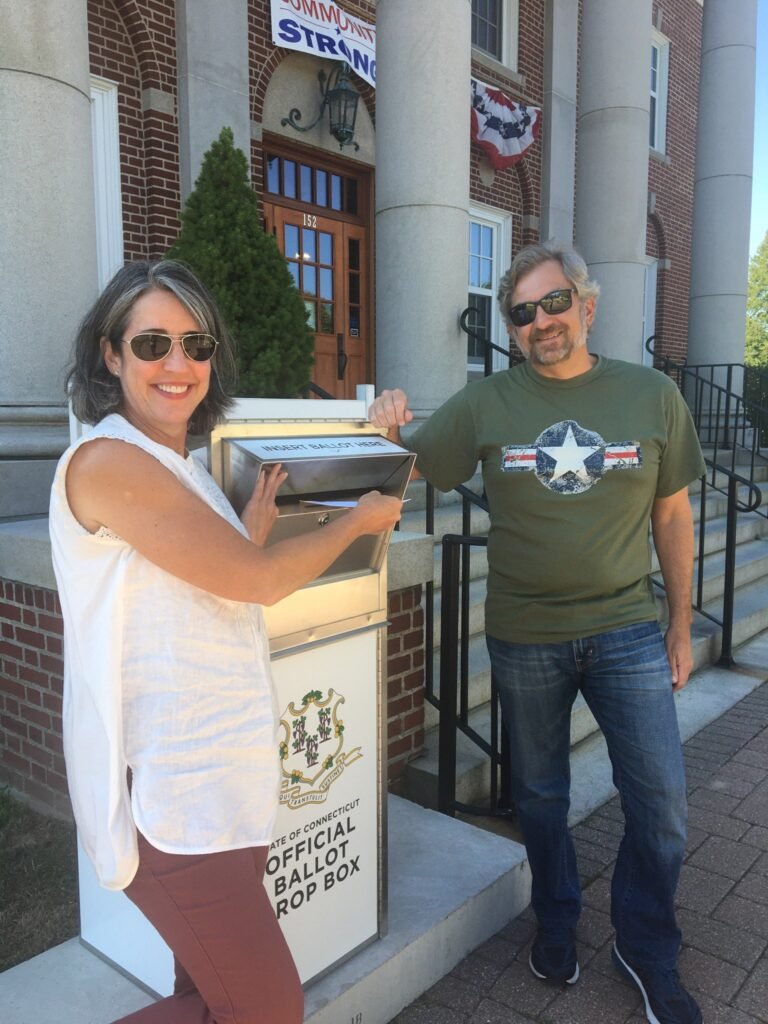 Comunidad se alista para votar en elecciones primarias