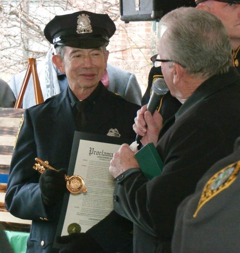 Conmoción por muerte de policía hispano diagnosticado con cáncer cerebral
