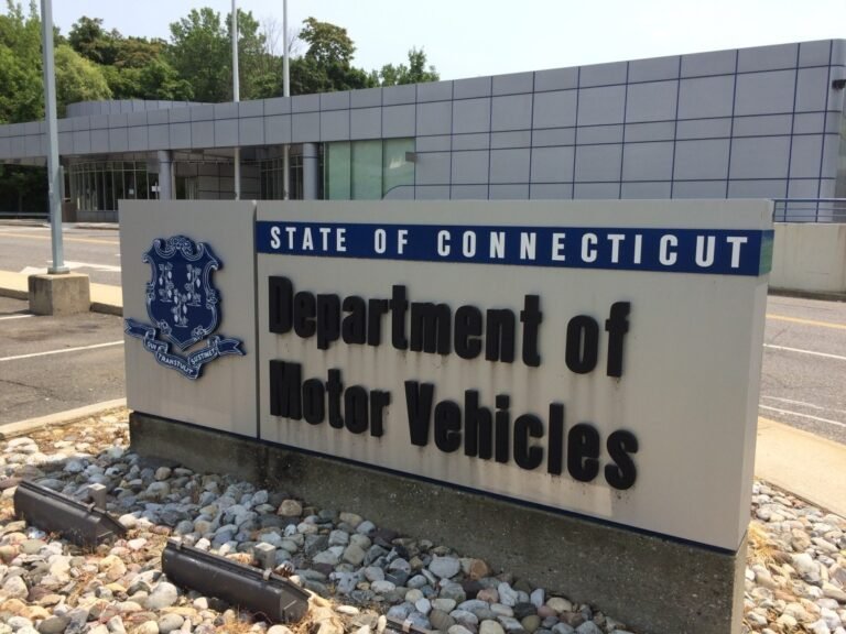 Departamento de Vehículos Motorizados permitirá opción de género “no binario”