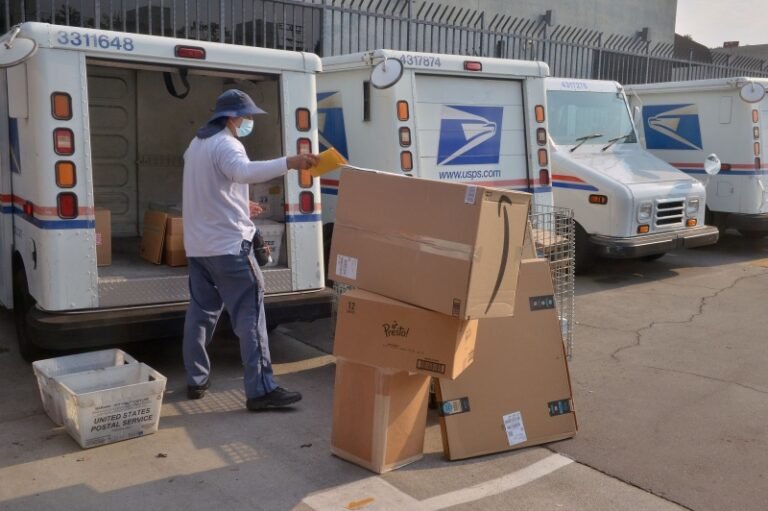 Detienen esfuerzos de desmantelar el Servicio Postal de los Estados Unidos