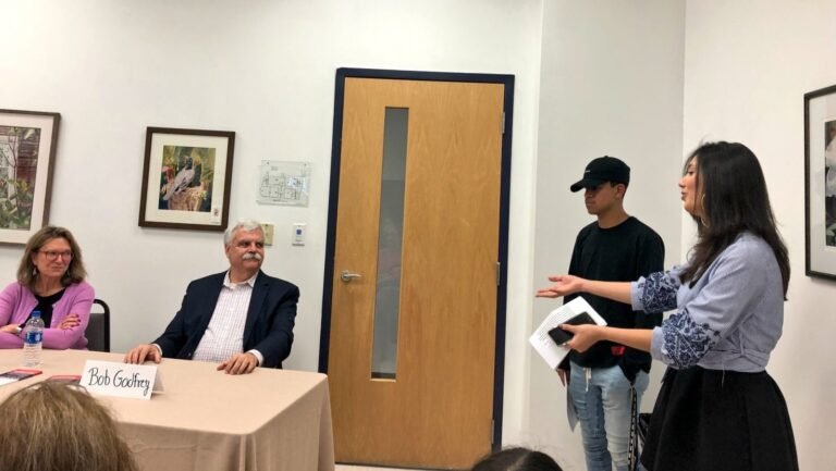 Dreamers se reúnen con candidatos para hablar sobre temas claves