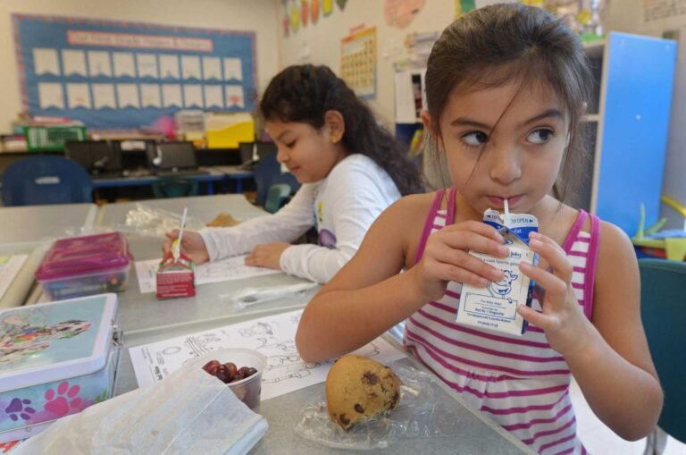 Escuelas abren cuatro nuevos sitios para alimentos gratuitos