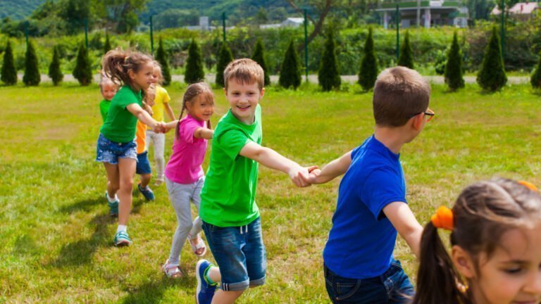 Escuelas de verano y campamentos para niños reciben luz verde