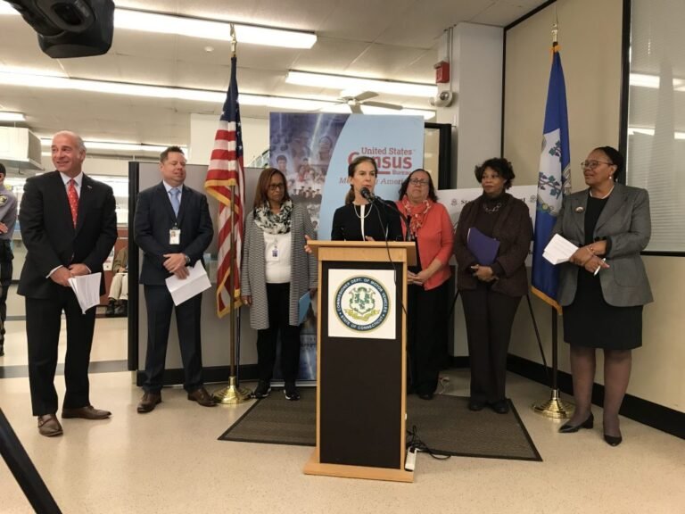 Estado confía en socios del Censo 2020 para aumentar recuento de hispanos