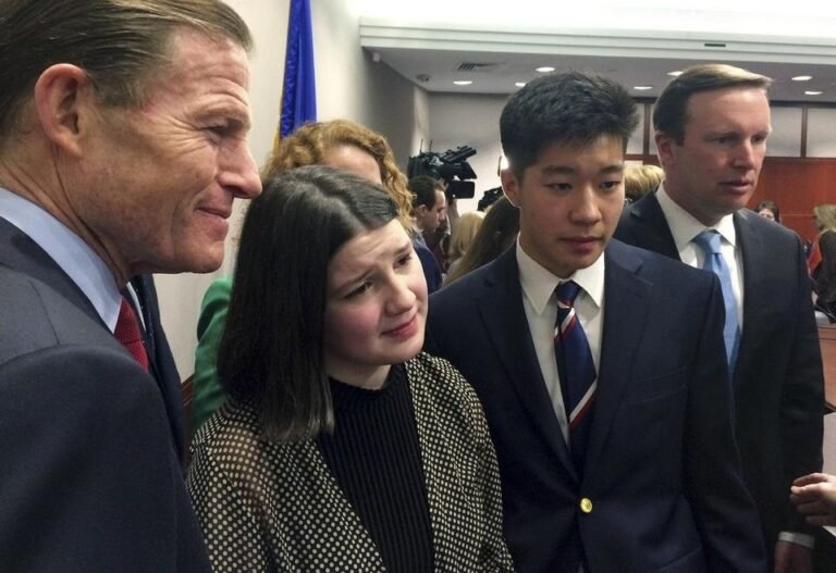 Estudiantes de CT organizan protesta nacional contra violencia armada