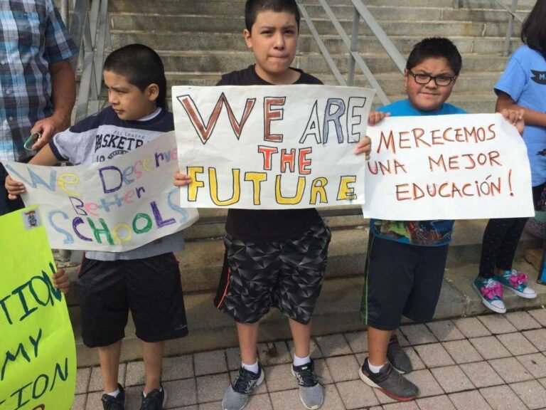 Estudiantes exigen mejores alternativas de transporte y rutas escolares más seguras
