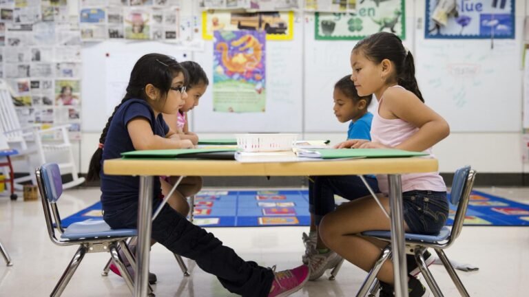 Estudiantes inmigrantes costarán a las escuelas casi $2 millones