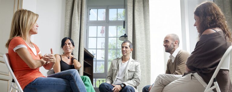 Fondos para ayudar a personas con servicios de tratamiento de adicciones