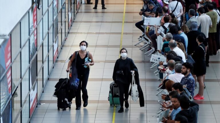Latinoamérica comienza a imponer cuarentenas a viajeros de Europa