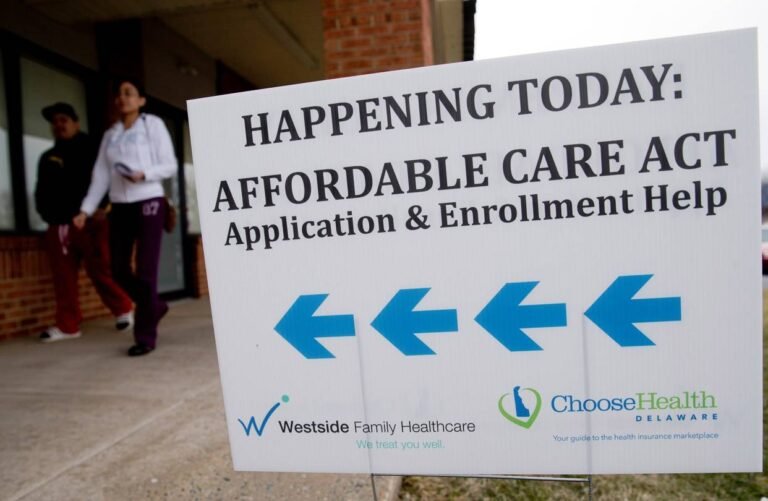 Gobernador insta mantener protecciones contra discriminación en atención médica