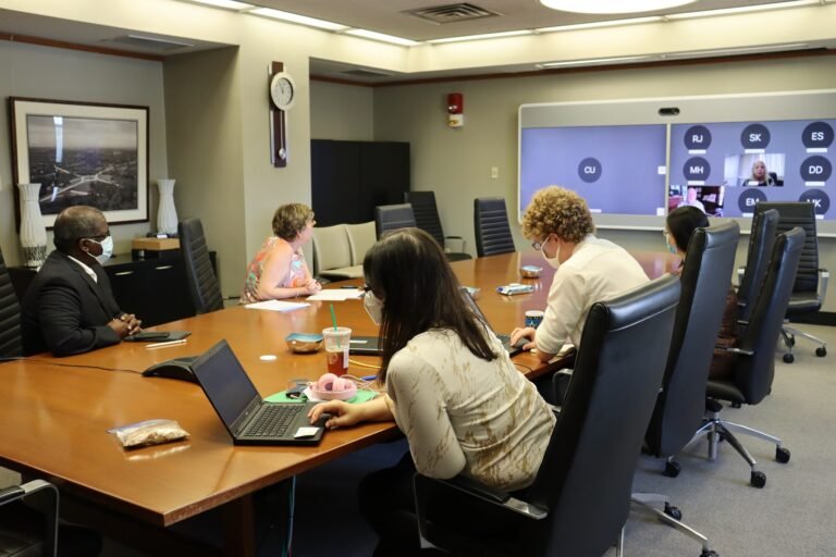 Grupo de trabajo busca ayudar a distritos escolares de Westchester a reabrir sus puertas