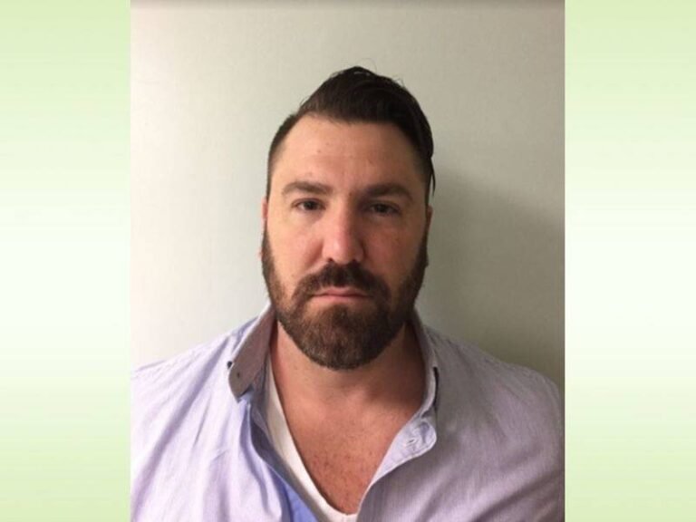 Hijo de Alcalde se declara culpable de robar drogas