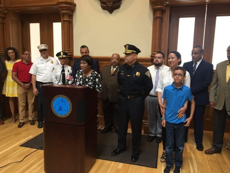 Hispano nombrado nuevo jefe de la policía