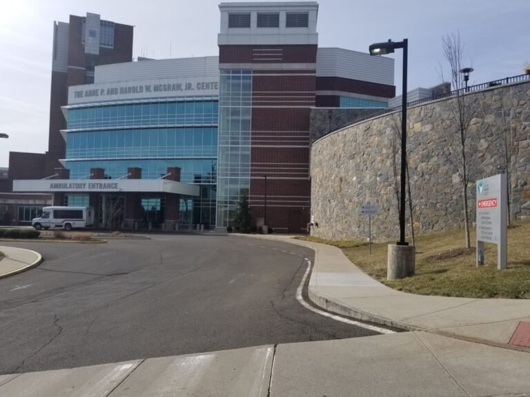 Hospitales suspenden programas de voluntariado debido al coronavirus