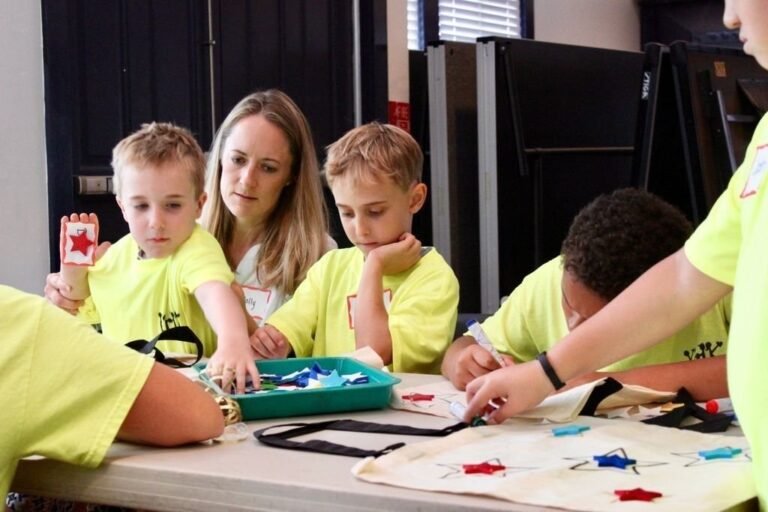 Kids Helping Kids, una organización de niños que ayuda a otros niños