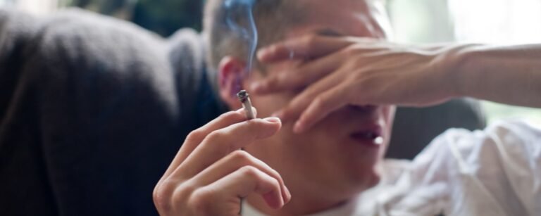 Estados Unidos emite advertencia nacional contra uso de marihuana