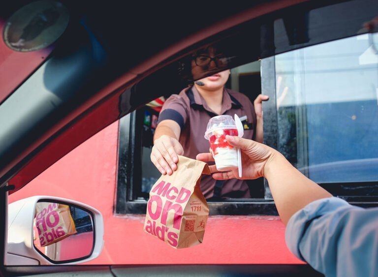 McDonalds ofrece comida gratis a trabajadores de la salud y servicios de emergencia