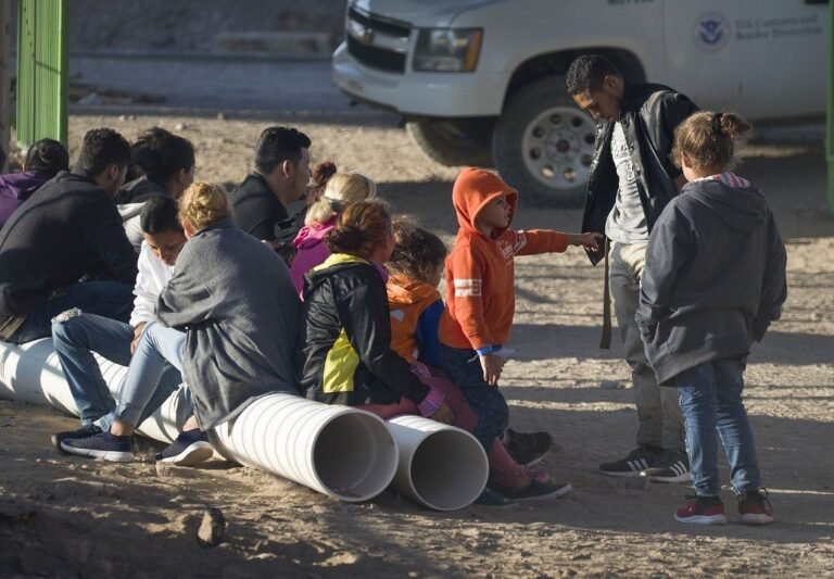 Menores no acompañados se mudan a CT en números récord