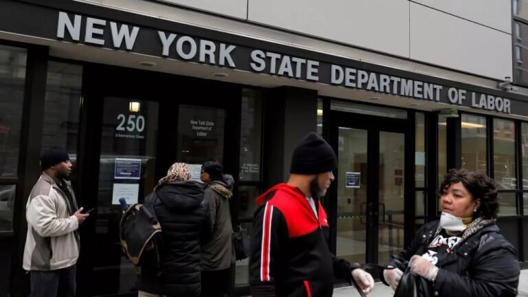 NY extiende seguro de desempleo por otras 59 semanas