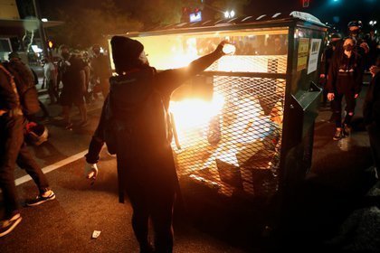 Biden acusó a Trump de fomentar la violencia en las protestas raciales en Estados Unidos (REUTERS/Terray Sylvester)