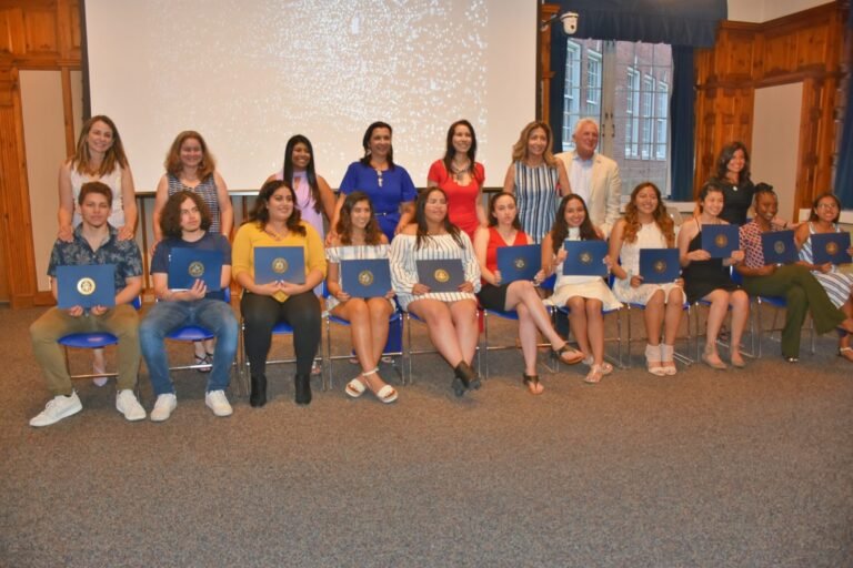 Gracias a becas de PS4D   Once estudiantes dreamers cumplirán  con su sueño en la educación superior