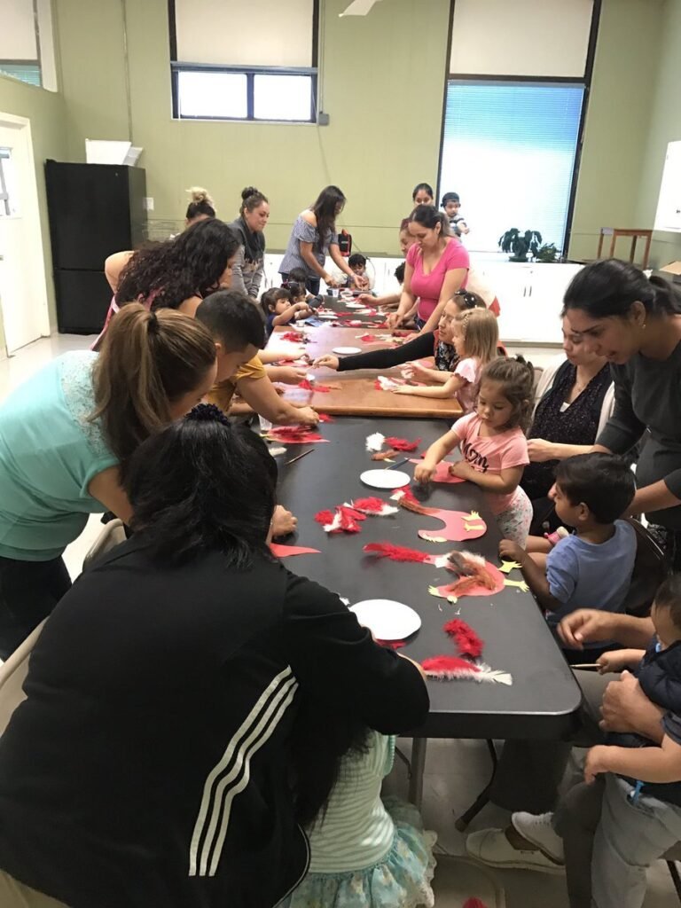 Organización brinda más servicios y programas gratuitos para los inmigrantes