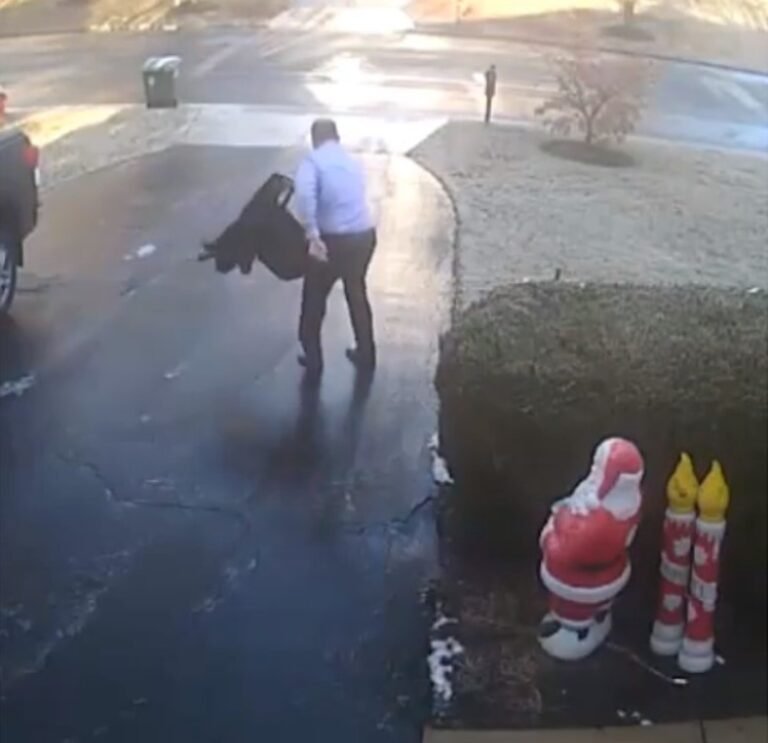 El video viral de la semana: La aparatosa caída de un hombre