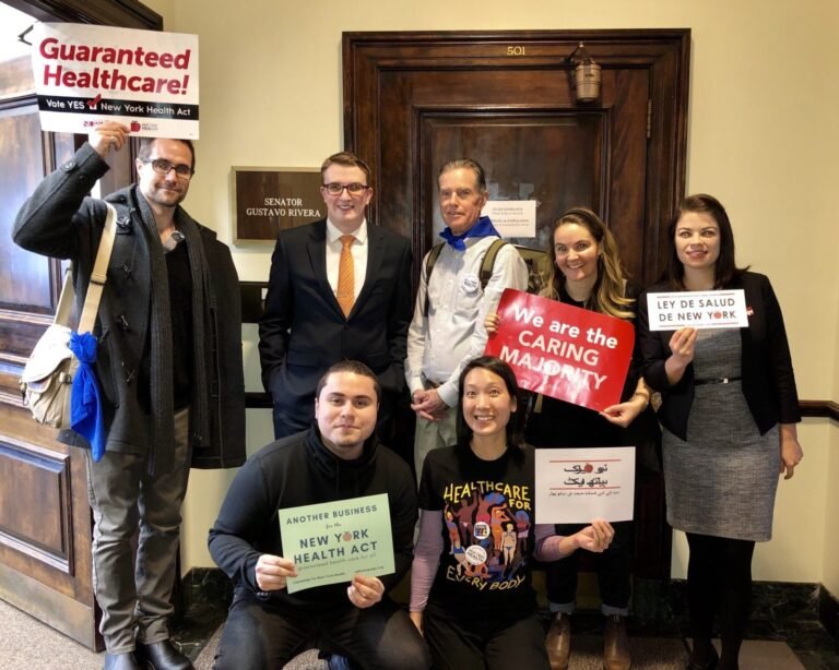 Piden a Gobernador que apruebe cobertura de salud a todos los inmigrantes