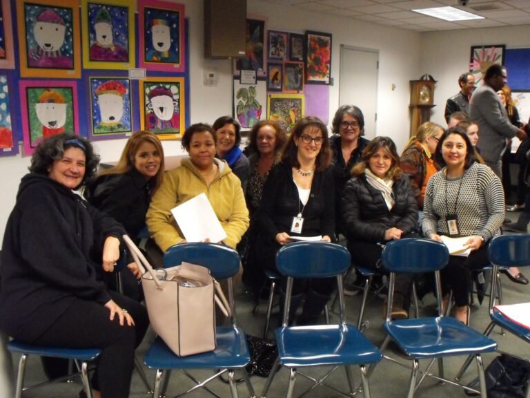 Piden a Junta de Educación aumento  de salario y horas de trabajo