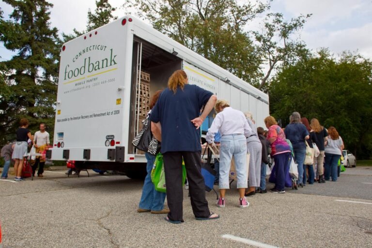 Piden donaciones para banco de alimentos
