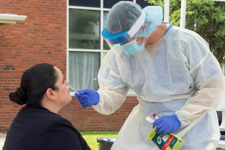 Programa móvil de detección de COVID-19 de Hartford HealthCare ha realizado 38 mil pruebas