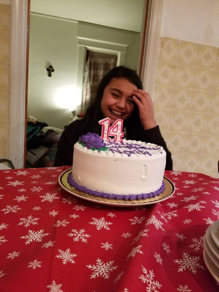 Recaudación de fondos para comprar silla de ruedas especial para adolescente hispana